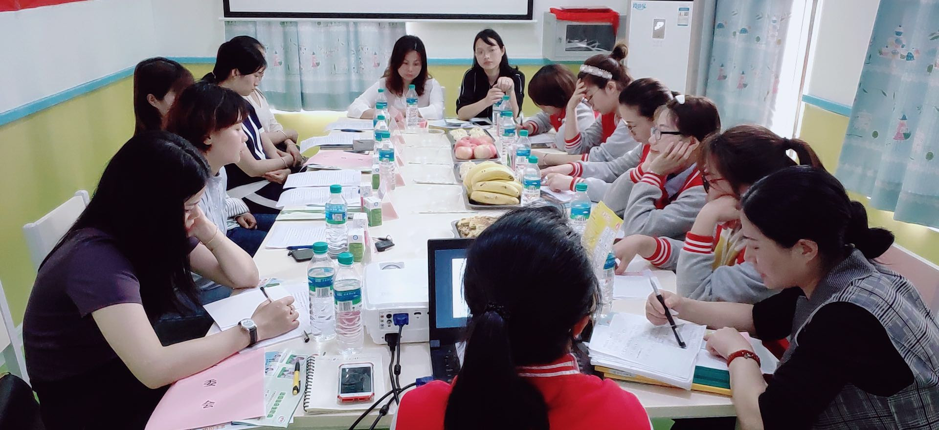 E:\雜項(xiàng)\稿費(fèi)\2019\4月份修改后的\心怡園家委會(huì)的成立\2.jpg E:\雜項(xiàng)\稿費(fèi)\2019\4月份修改后的\心怡園家委會(huì)的成立\2.jpg