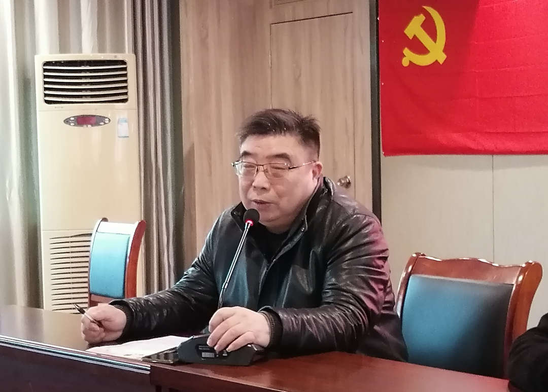 鄧華.jpg 鄧華.jpg