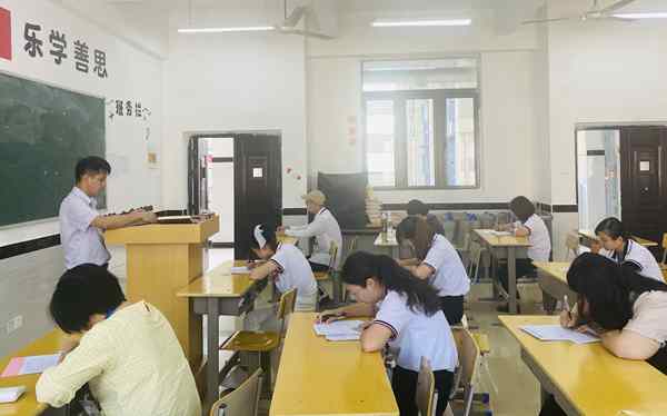 技工2.jpg 技工2.jpg